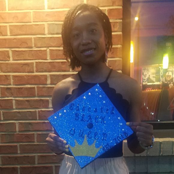 Meet your Posher, Antoinette - Picture 1 of 1